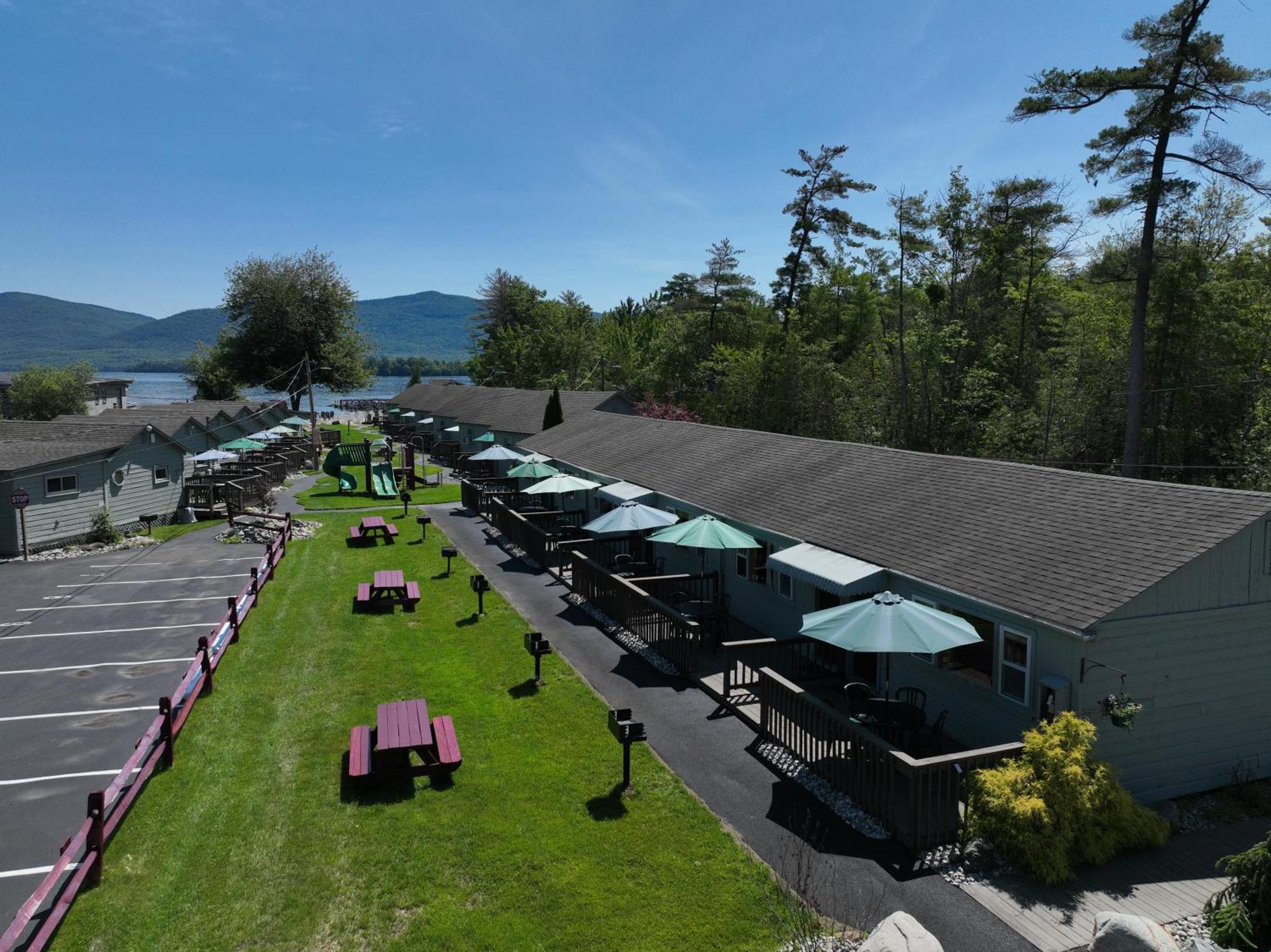 Lake George Diamond Cove Cottages, Cabins, & Hotel Exterior photo