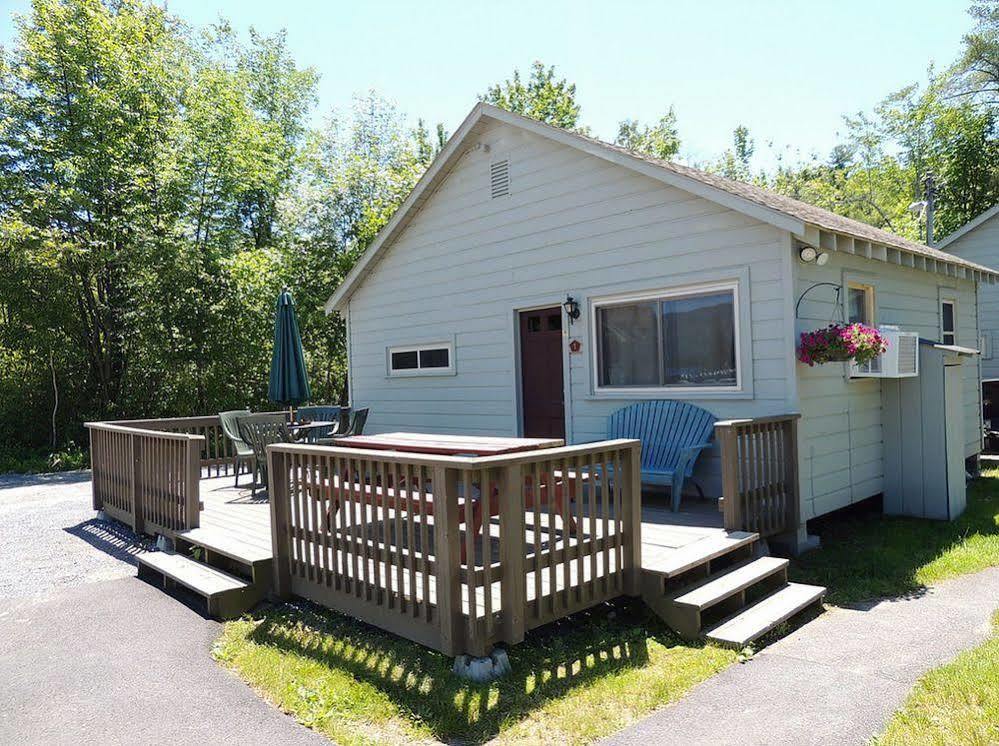 Lake George Diamond Cove Cottages, Cabins, & Hotel Exterior photo